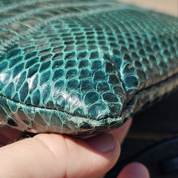 Vtg. Clemente green python purse - Picture 6 of 11